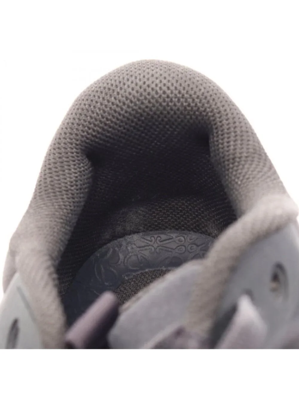 Loewe Sneakers on Cloud Venture Black